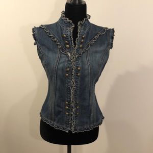 Denim vest with metal buttons